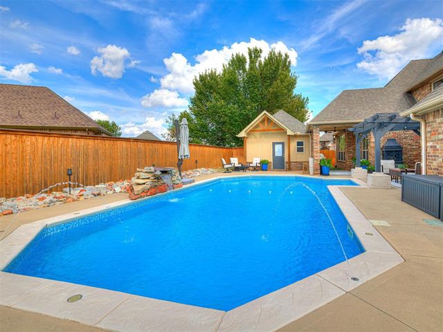 1905 NW 193rd Circle, Edmond, OK 73012