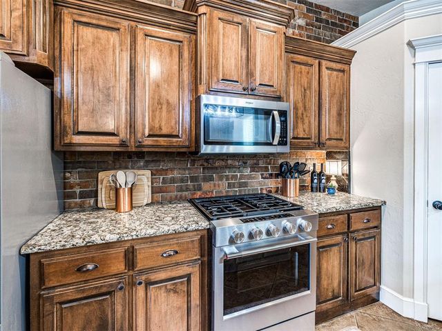 1905 NW 193rd Circle, Edmond, OK 73012