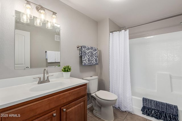 3434 E BASELINE Road 208, Phoenix, AZ 85042