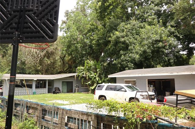 2575 CR 422, Lake Panasoffkee, FL 33538