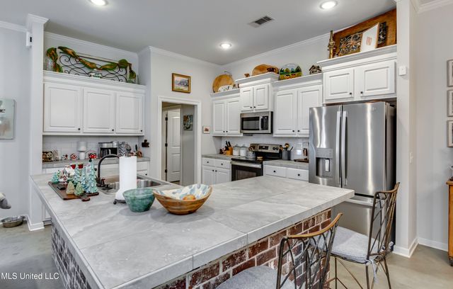 919 Filmore Drive, Brandon, MS 39042