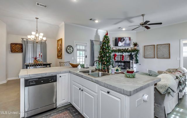 919 Filmore Drive, Brandon, MS 39042