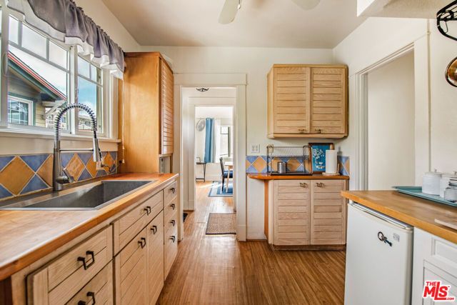 41 Vicente Terrace, Santa Monica, CA 90401