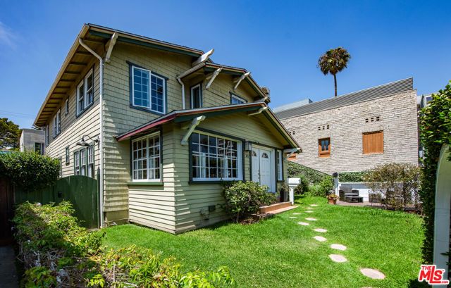 41 Vicente Terrace, Santa Monica, CA 90401