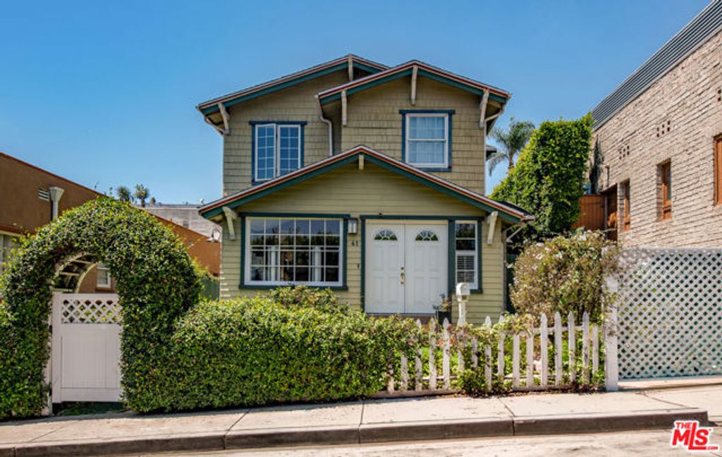 41 Vicente Terrace, Santa Monica, CA 90401