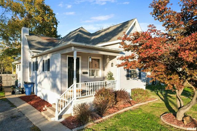 203 E Saint Louis Street, West Frankfort, IL 62896