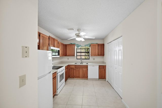 440 Ashwood Place, Boca Raton, FL 33431