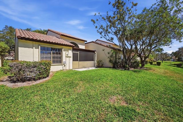 440 Ashwood Place, Boca Raton, FL 33431