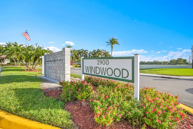 440 Ashwood Place, Boca Raton, FL 33431