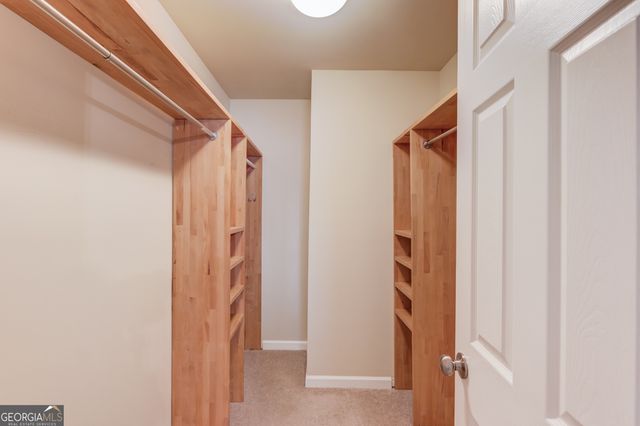 1727 Shire Village Drive, Sugar Hill, GA 30518