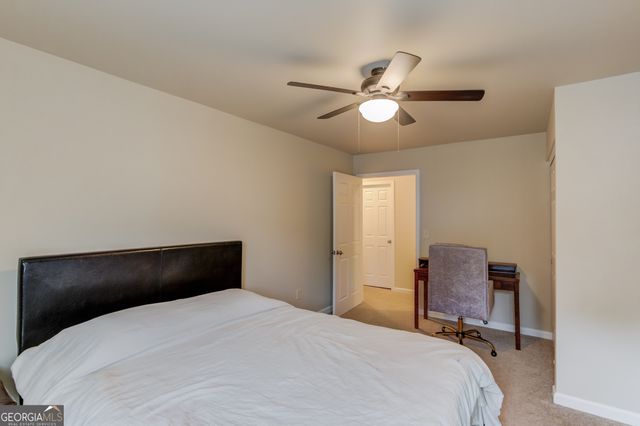 1727 Shire Village Drive, Sugar Hill, GA 30518