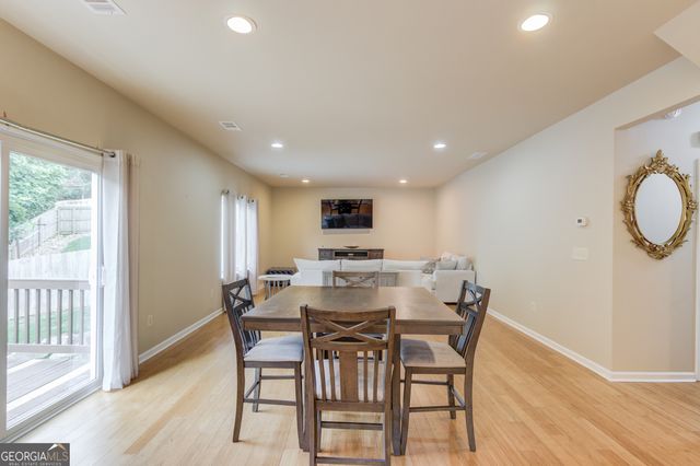 1727 Shire Village Drive, Sugar Hill, GA 30518