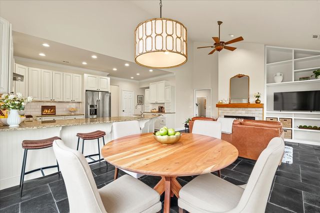 9526 Fayette Dr, Brentwood, TN 37027