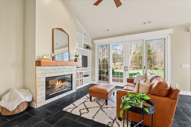 9526 Fayette Dr, Brentwood, TN 37027