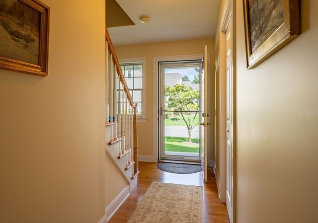 20 Bridge Rd 31, Northampton, MA 01062