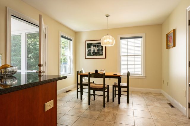20 Bridge Rd 31, Northampton, MA 01062