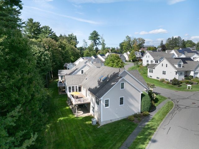 20 Bridge Rd 31, Northampton, MA 01062