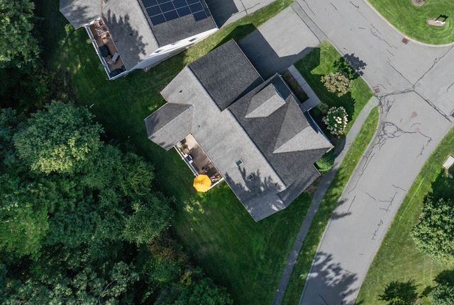 20 Bridge Rd 31, Northampton, MA 01062