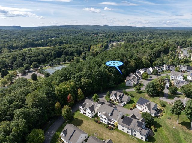 20 Bridge Rd 31, Northampton, MA 01062