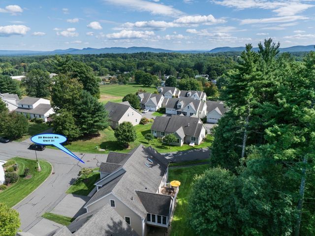 20 Bridge Rd 31, Northampton, MA 01062