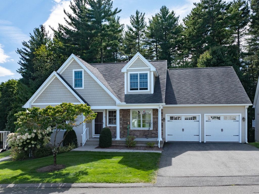 20 Bridge Rd 31, Northampton, MA 01062