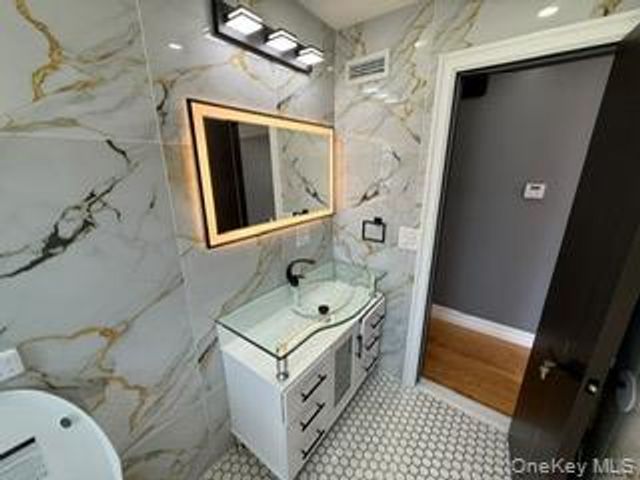 146-02 180th Street, Jamaica, NY 11434