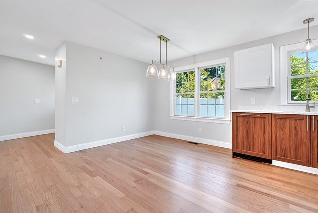 861 Washington St 2, Canton, MA 02021