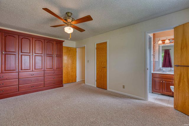 20 W HIGHWAY 62, Mount Vernon, IN 47620