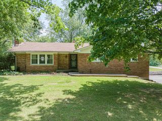 20 W HIGHWAY 62, Mount Vernon, IN 47620