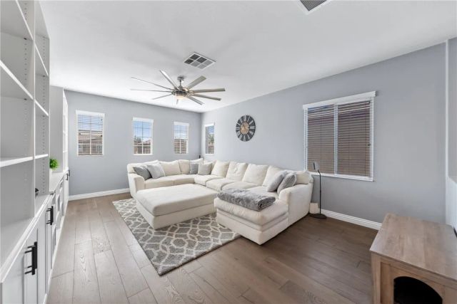 33164 Puffin Street, Temecula, CA 92592