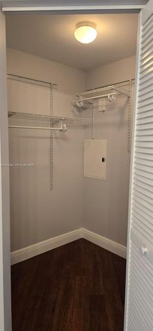 7280 SW 90th St 601, Miami, FL 33156