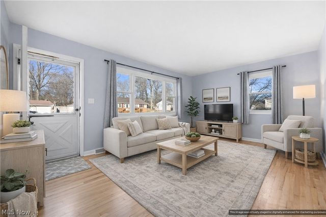 4003 Kenneth Road, Stow, OH 44224