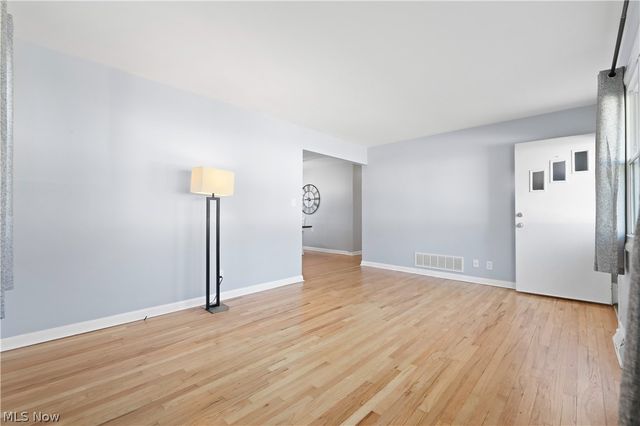 4003 Kenneth Road, Stow, OH 44224