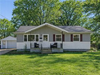4003 Kenneth Road, Stow, OH 44224
