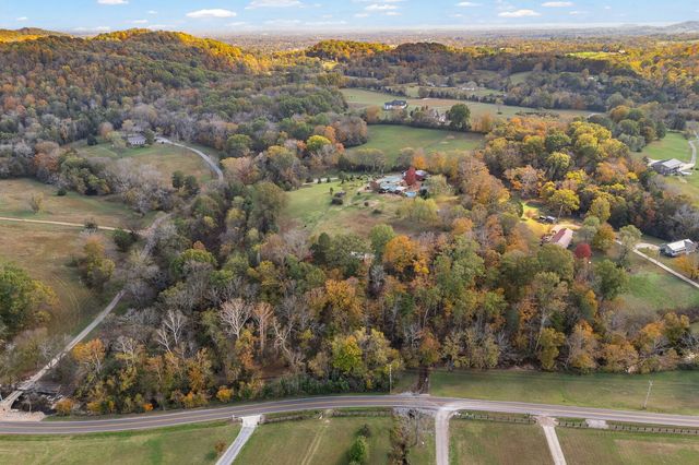 150 Nolen Cir, Gallatin, TN 37066