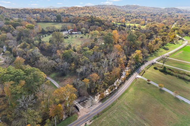 150 Nolen Cir, Gallatin, TN 37066