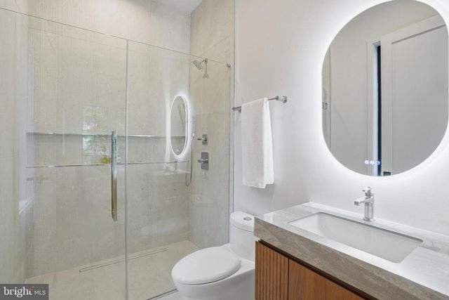 1303 ELSINORE AVE, Mclean, VA 22102