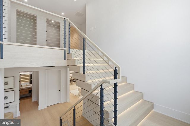 1303 ELSINORE AVE, Mclean, VA 22102