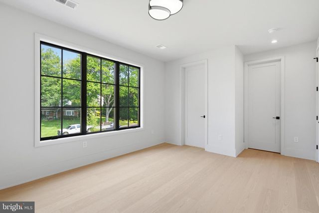 1303 ELSINORE AVE, Mclean, VA 22102