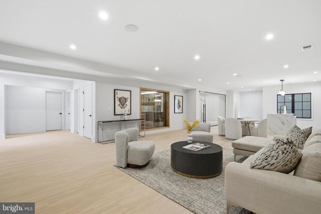 1303 ELSINORE AVE, Mclean, VA 22102