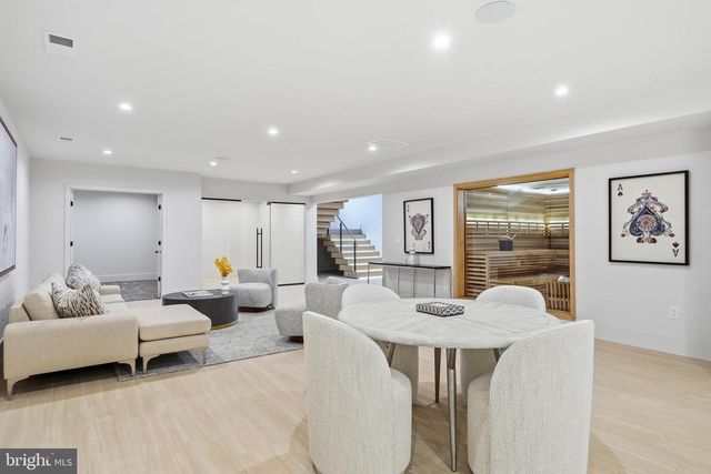 1303 ELSINORE AVE, Mclean, VA 22102