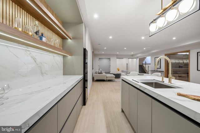 1303 ELSINORE AVE, Mclean, VA 22102