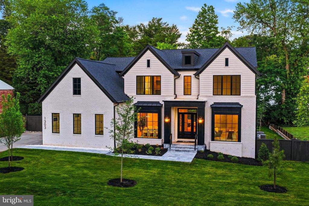 1303 ELSINORE AVE, Mclean, VA 22102