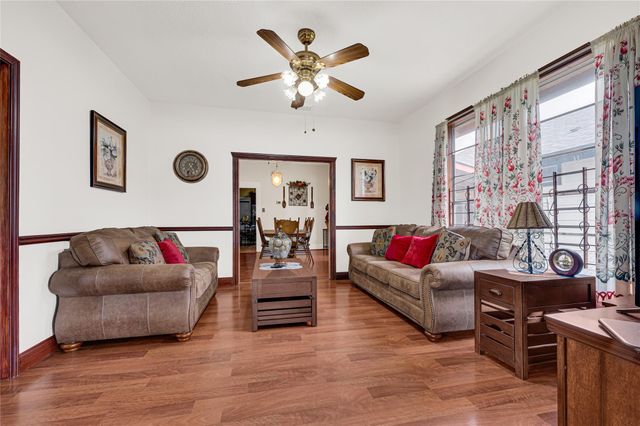 230 Lenox Street, Houston, TX 77011