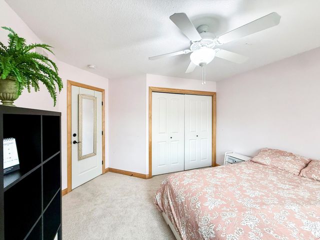 3655 Stone Point Drive NE, Rochester, MN 55906