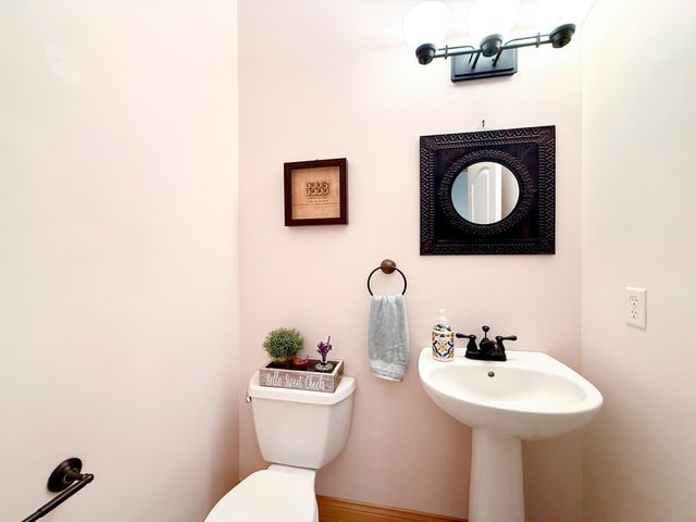 3655 Stone Point Drive NE, Rochester, MN 55906