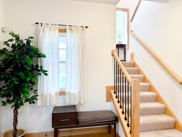 3655 Stone Point Drive NE, Rochester, MN 55906