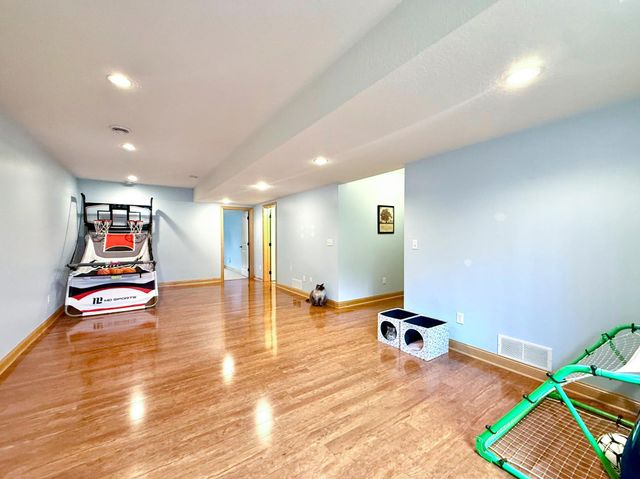 3655 Stone Point Drive NE, Rochester, MN 55906