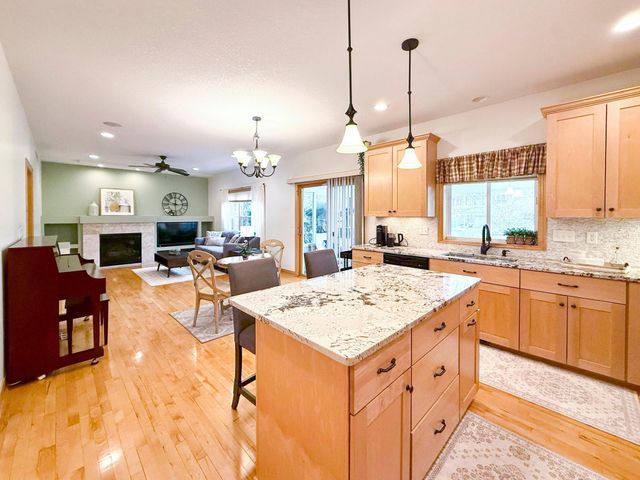 3655 Stone Point Drive NE, Rochester, MN 55906