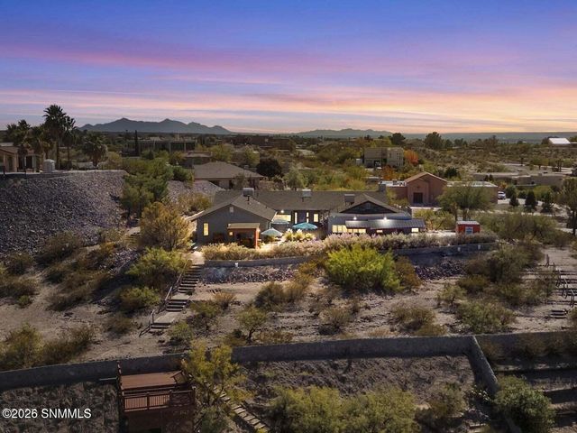 3225 Sundown Road, Las Cruces, NM 88011